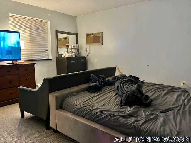 Building Photo - 80 Gardner St