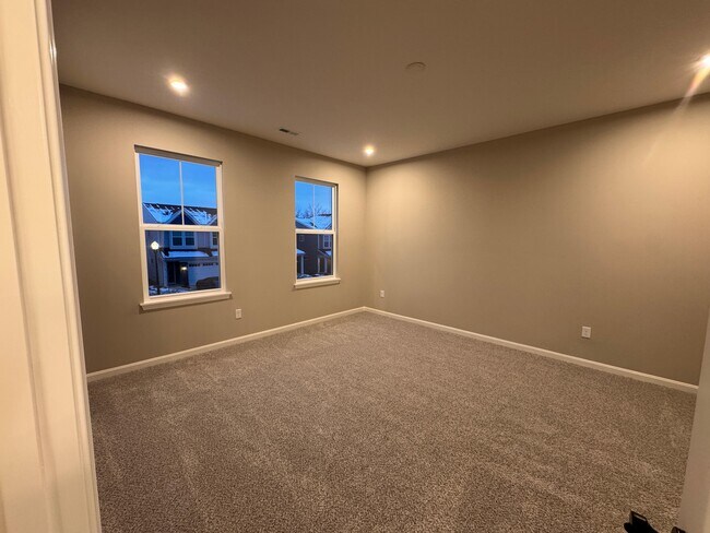 Foto del edificio - 4340 Motivation Path