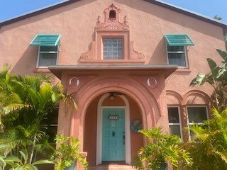 Primary Photo - 100 W Myrtle Ave