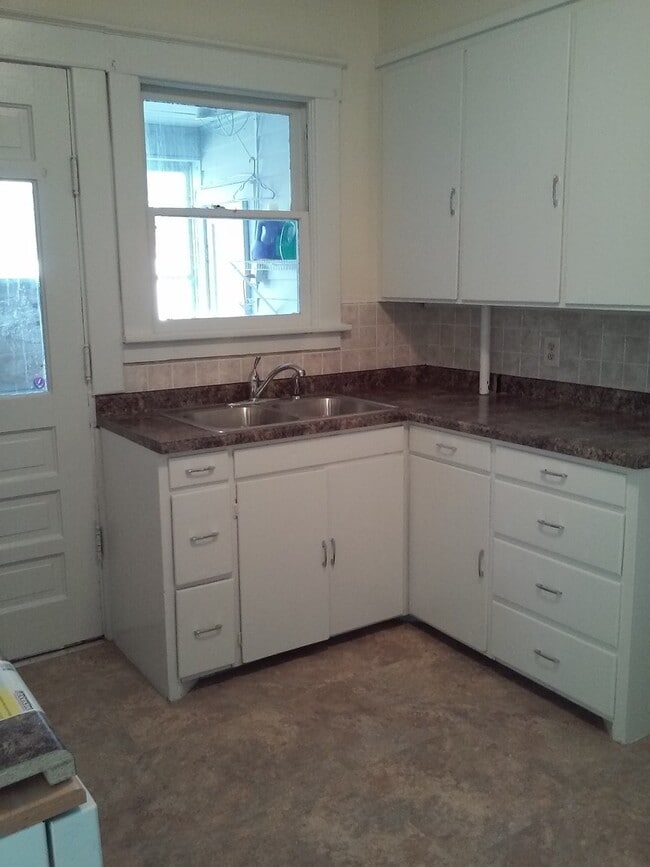 Building Photo - 730 Vattier Street