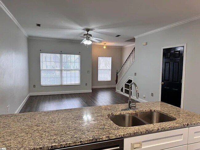 Foto del edificio - 58 Ridgestone Cir