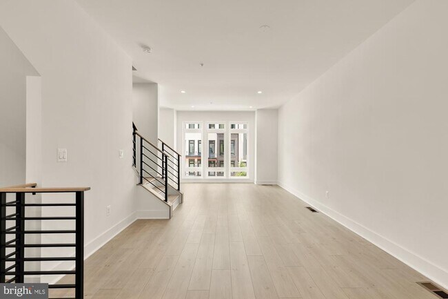 Building Photo - 2615 Olmsted Ct NW