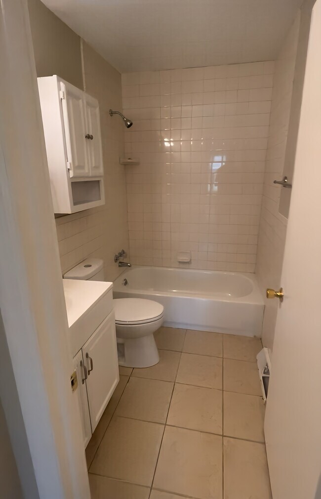 Foto del edificio - 219 Ridge Ln