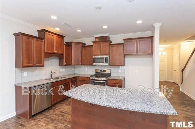 Foto del edificio - 6507 Academic Ave