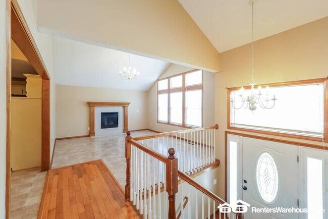 Foto del edificio - 4 Bed 3 Bath For Rent in Lees Summit!