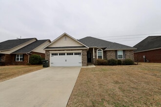 Building Photo - 513 Waterlily Dr