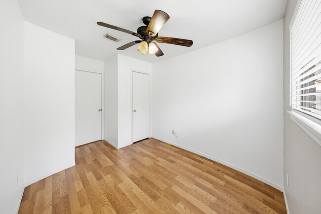 Foto del edificio - 3354 Laurel Fork Dr