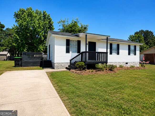 Foto del edificio - 116 Bradley Cir