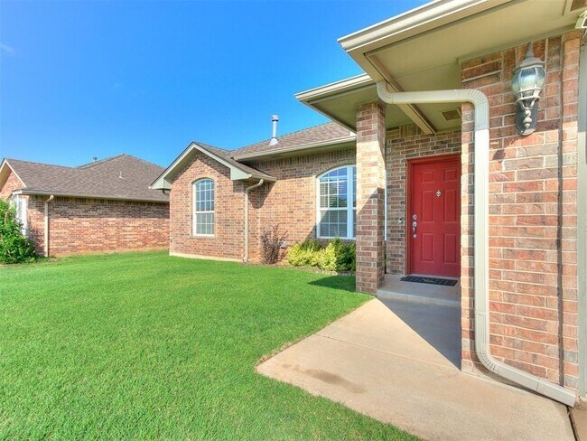 Building Photo - 4221 Manhattan Dr