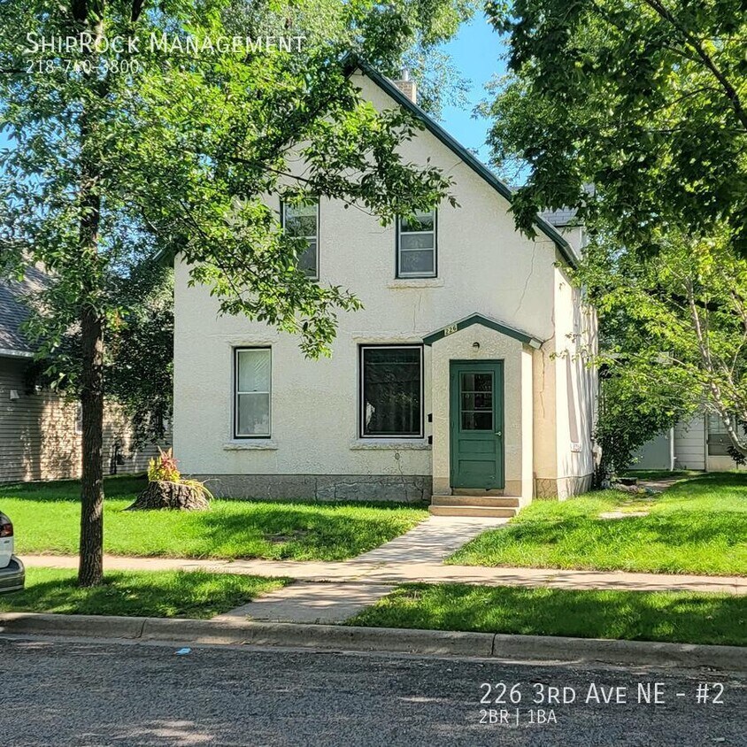 Primary Photo - 226 3rd Ave NE