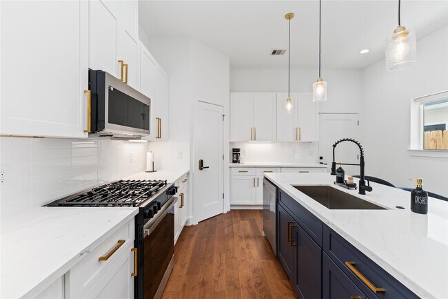 Foto del edificio - 3040 Webster St