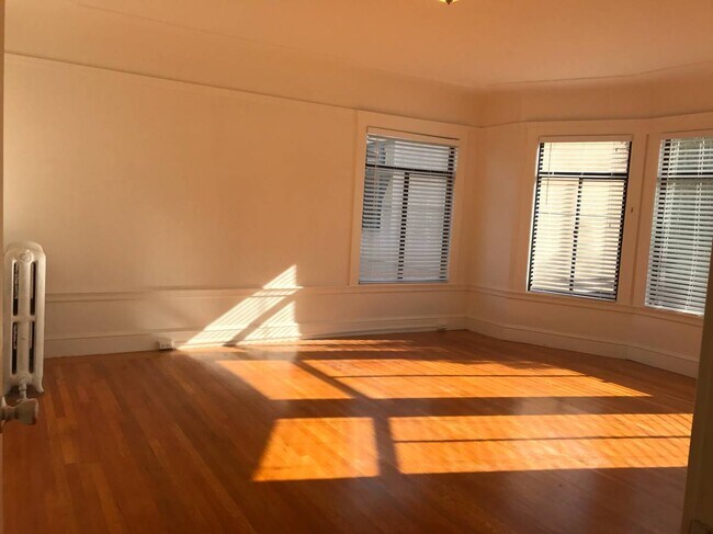 Building Photo - 1333 Balboa St