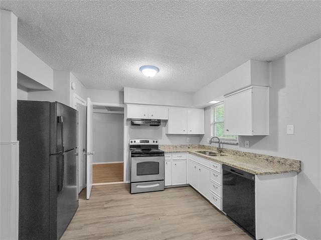 Foto del edificio - 2212 Arcady Ln