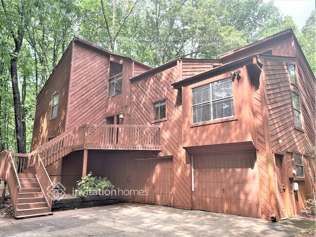 Foto del edificio - 1070 Rockcrest Dr