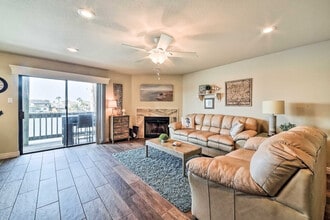 Building Photo - 15425 Fortuna Bay Dr