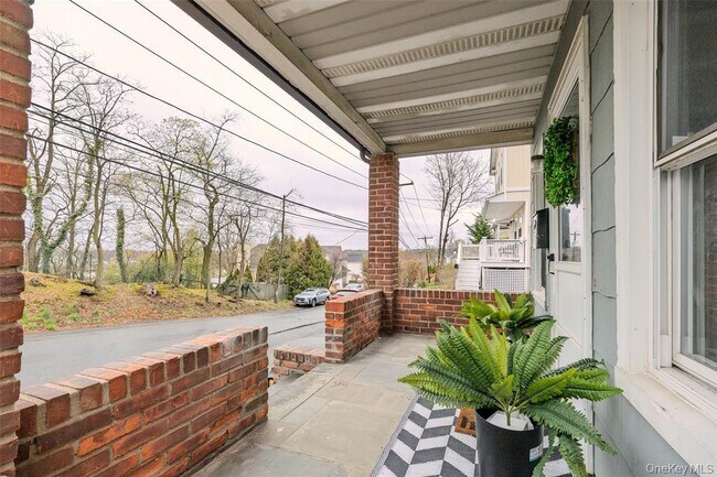 Foto del edificio - 23 Pleasant Ave