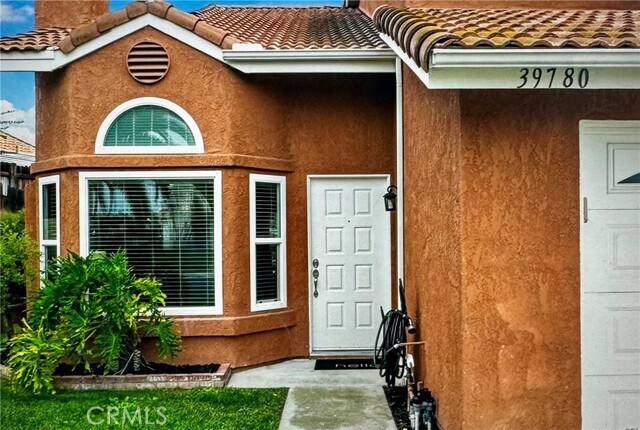 Foto del edificio - 39780 Oak Cliff Dr