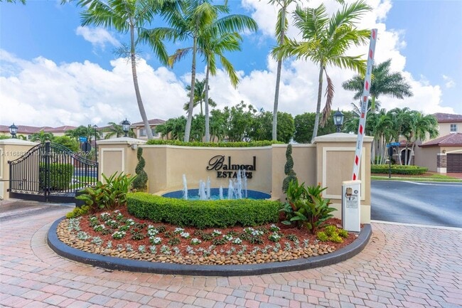 Foto del edificio - 4450 NW 113th Pl