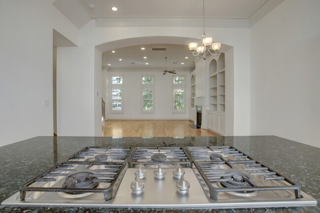 Foto del edificio - 1415 Oakdale St