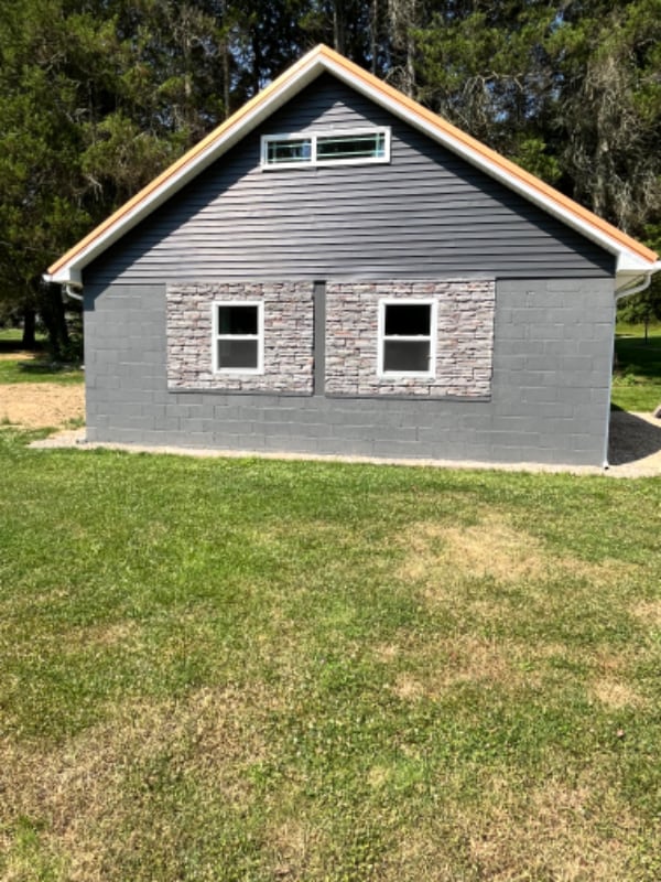 Primary Photo - 2247 Hood Ave