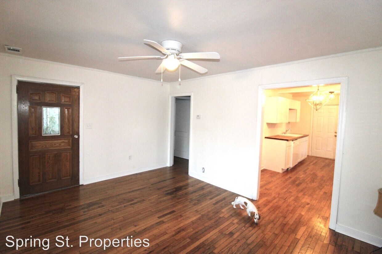 2 br, 1 bath House 5539 Blackwell Street House Rental in North