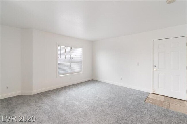 Foto del edificio - 2 Bedroom Condo