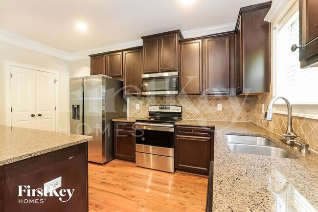 Foto del edificio - 4325 Constellation Blvd