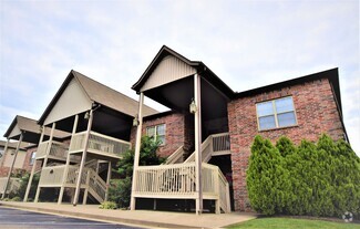 Building Photo - 1006 N Goetz Blvd