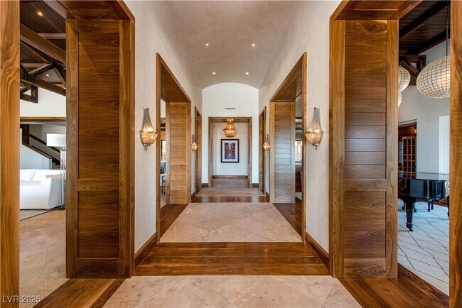 Foto del edificio - 5 Promontory Pointe Ln