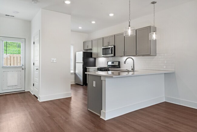 Building Photo - Open concept. 2-bedroom home