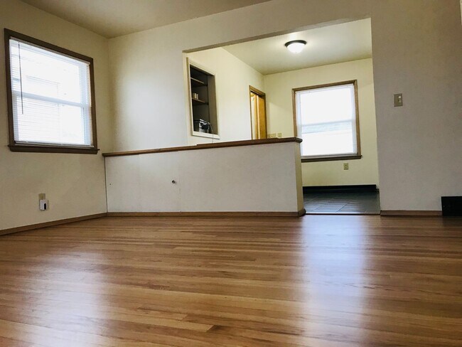 Foto del edificio - Single Family 3 Bedroom Home