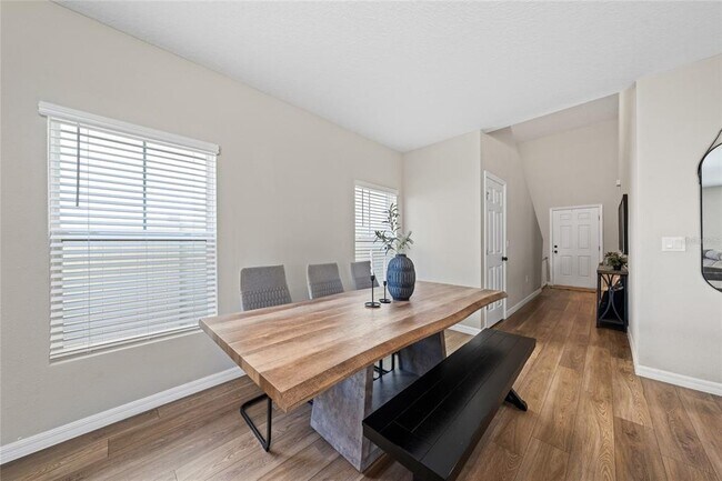 Foto del edificio - 5008 Starboard St