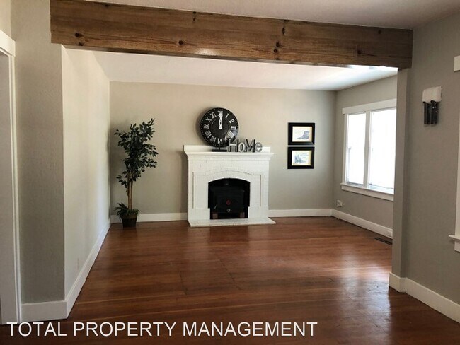 Building Photo - 4 br, 3 bath House - 766 14th AVENUE