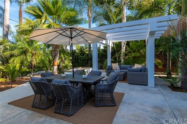 Building Photo - 2339 Primrose Ave