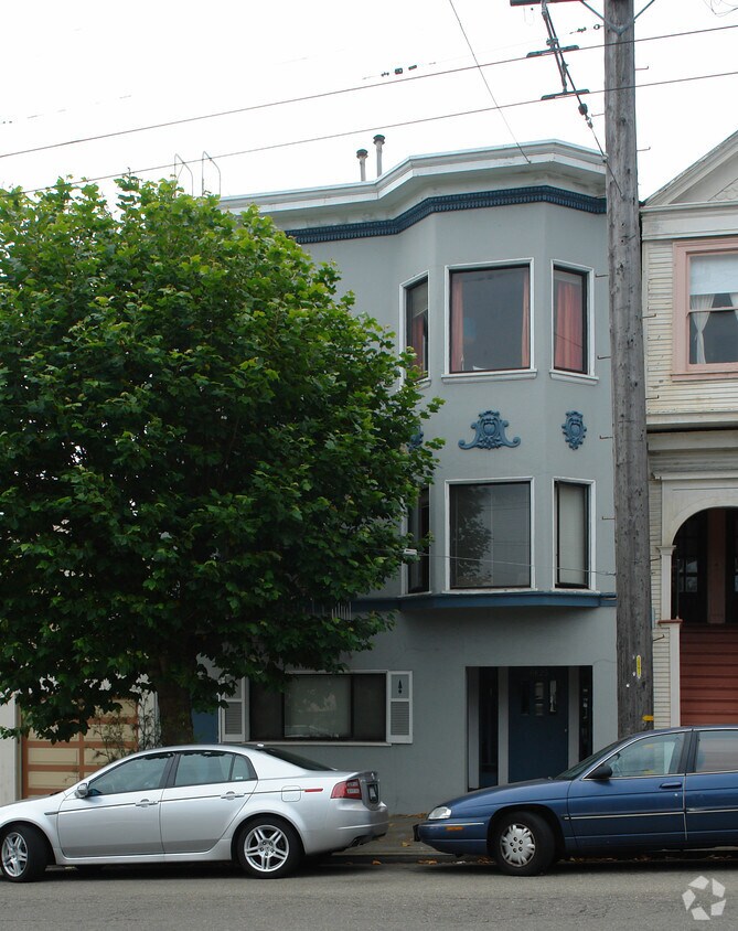 Primary Photo - 6625 California St