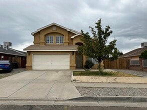 Building Photo - 800 Halter Dr SW