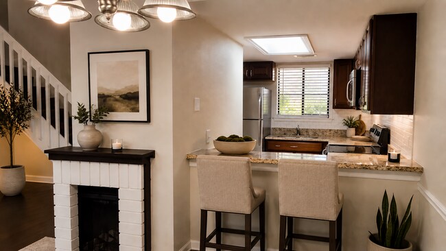 Foto del edificio - Fabulous  2/2 Condo @ Winter Park x  Rent Next to Full Sail.