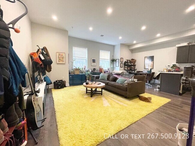 Foto del edificio - 1229 N Franklin St
