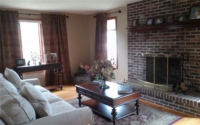 Building Photo - 30 Briggsboro Ln