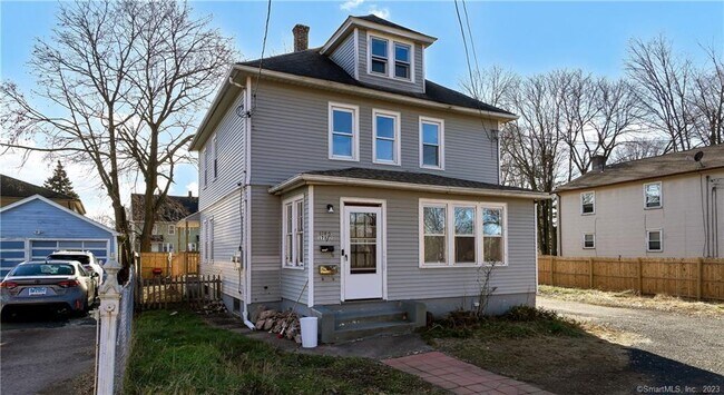Building Photo - 178 Spruce St