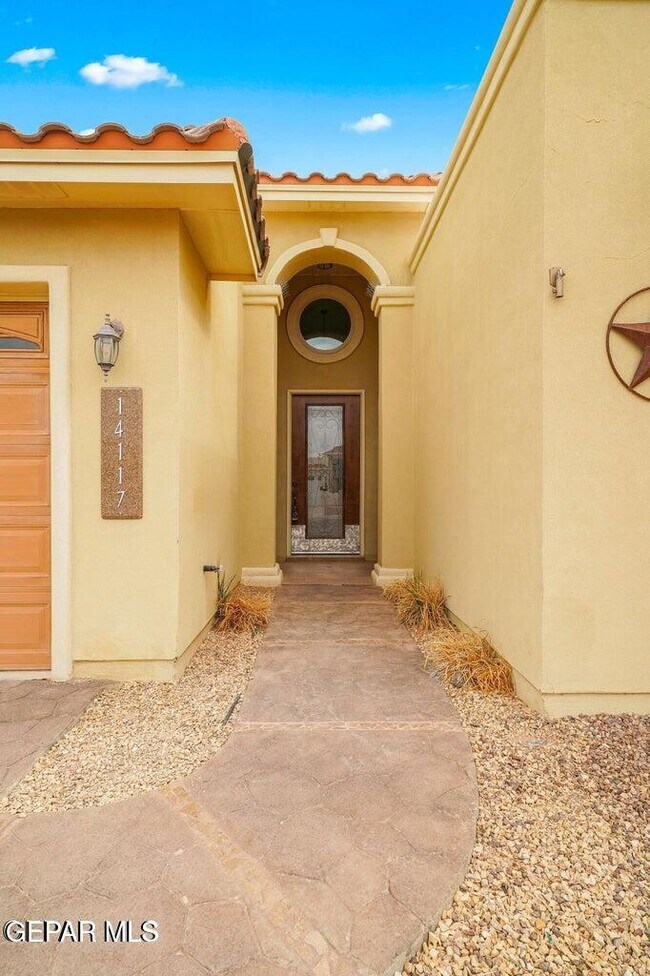 Foto del edificio - 14117 Rainbow Point Dr