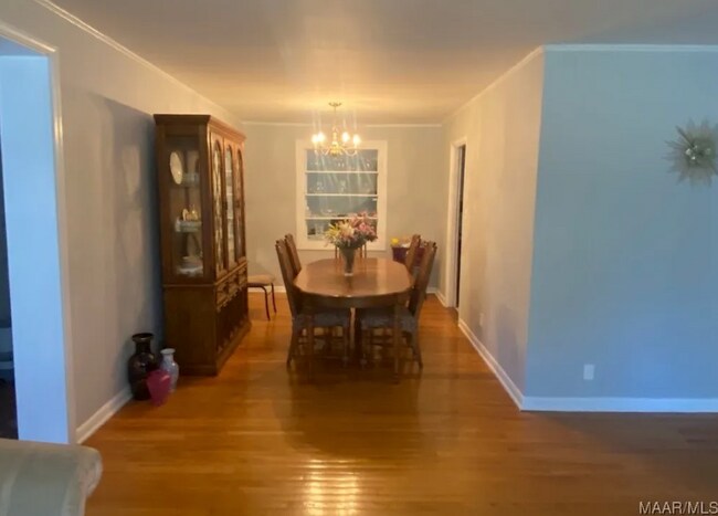 Foto del edificio - 1394 Avalon Ln