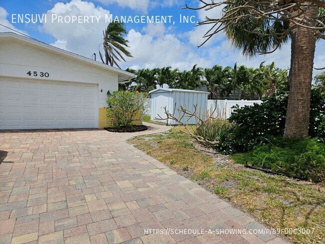 Photo - 4530 14th Way NE House