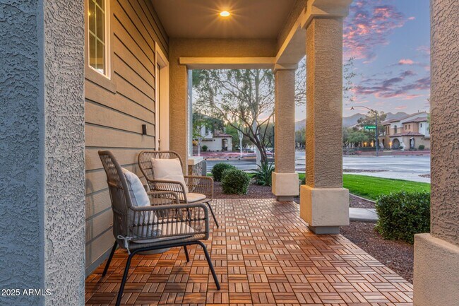 Foto del edificio - 21073 W Sunrise Ln