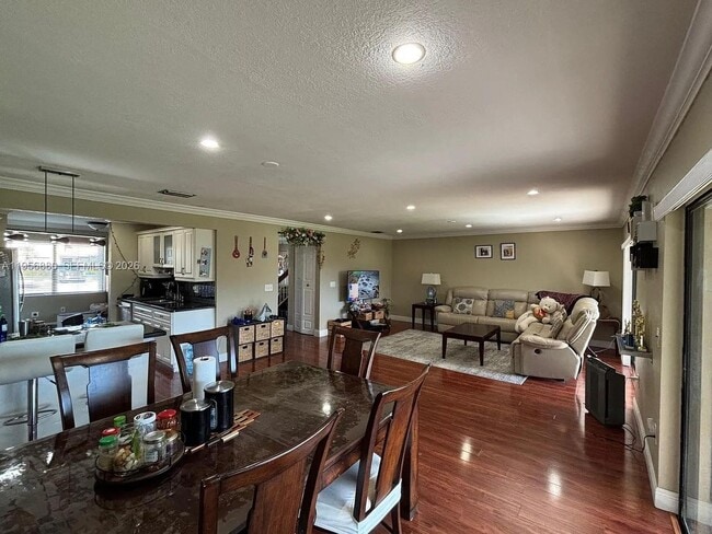 Photo - 232 Lakeside Cir House