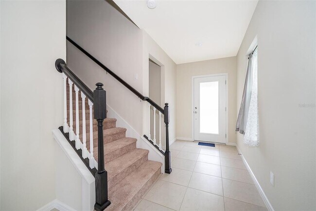 Building Photo - 1941 Summer Serenity Dr