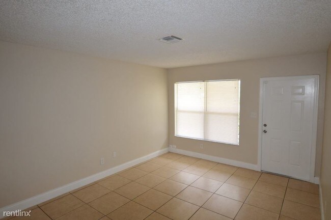 Foto del edificio - 3370 NW 18th St
