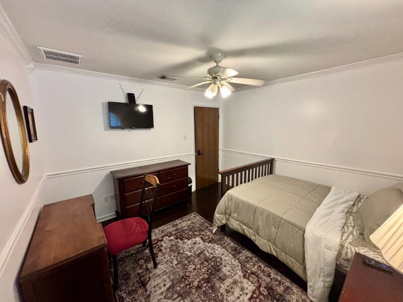 Building Photo - 9319 Rentur Dr