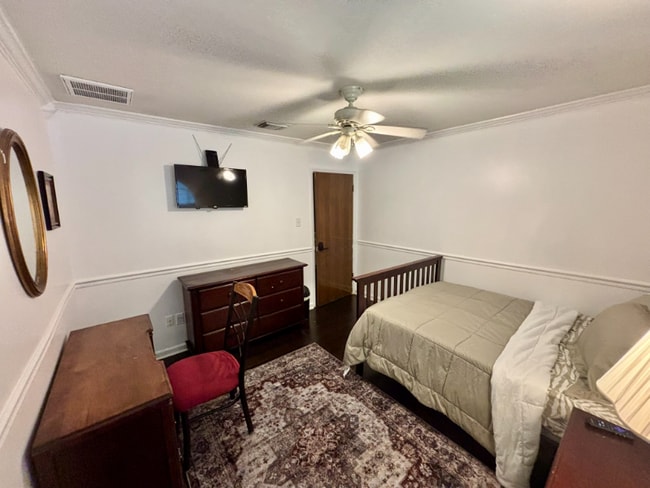 Photo - 9319 Rentur Dr Apartment