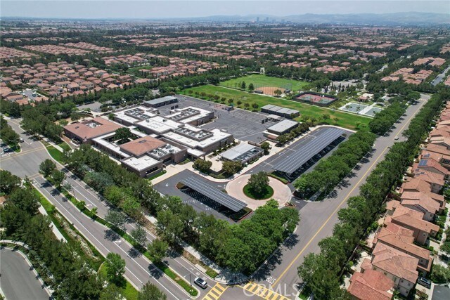 Foto del edificio - 60 Crestwick